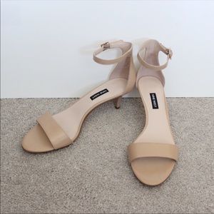 Nine West Natural Leather [nude] kitten heels